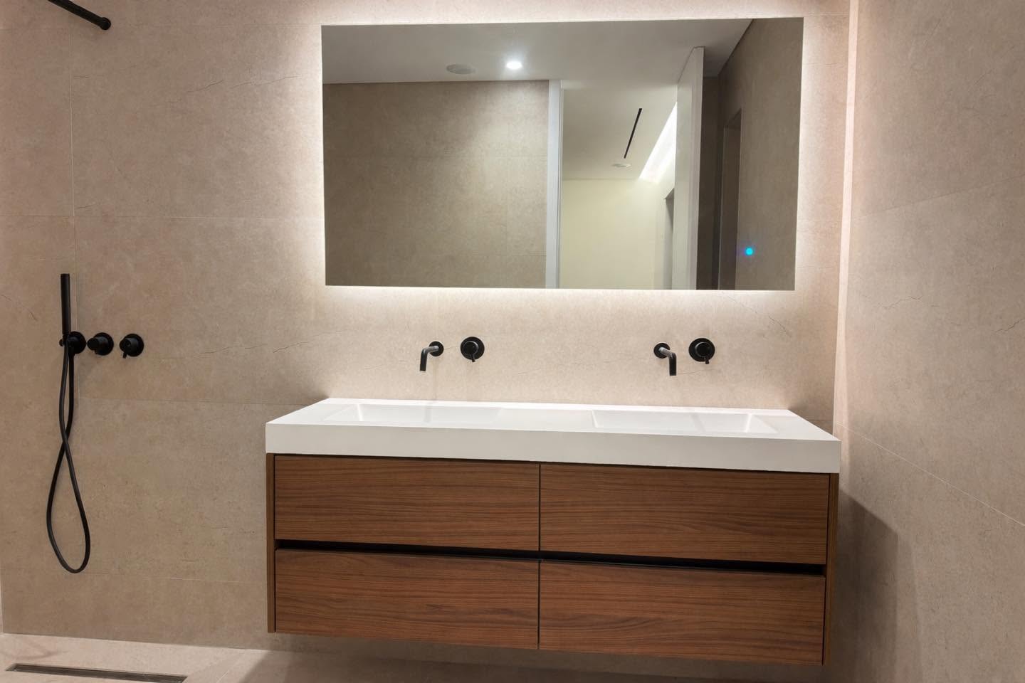 Trabalho Carpifreiriz — Móveis & Interiores